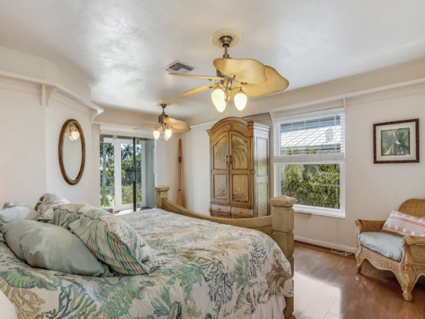 Canalfront Home with Pool, Hot Tub and Dock in Marco island